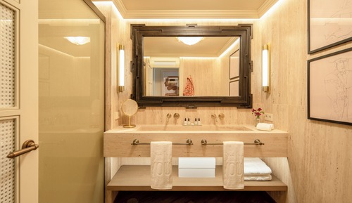 Deluxe Double Room Single Use