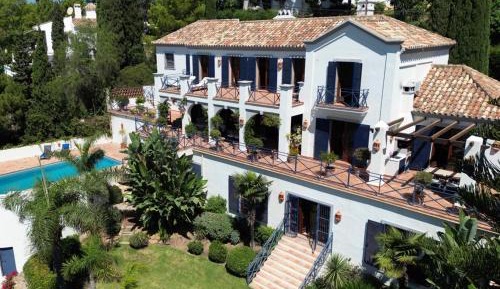 Villa with Sea View