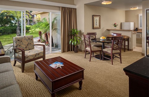 Central Mission Beach Hotel | Bahia Resort Hotel