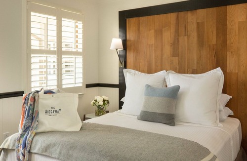Golden Rectangle Hotel | The Hideaway
