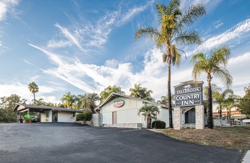 Fallbrook Hotel | Fallbrook Country Inn