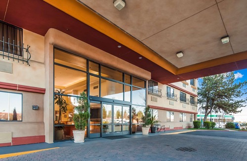 Roseville Hotel | Best Western Plus Orchid Hotel & Suites