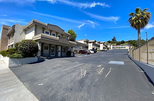 Hayward Hotel | Budget Inn of Hayward