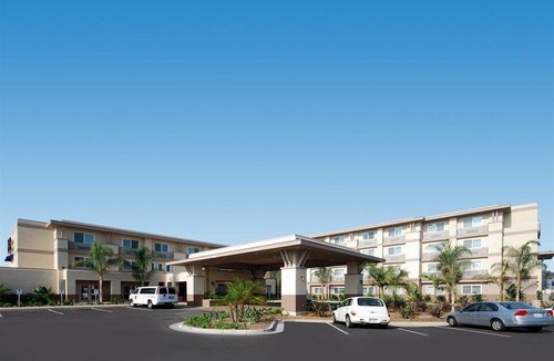 National City Hotel | Best Western Plus Marina Gateway Hotel
